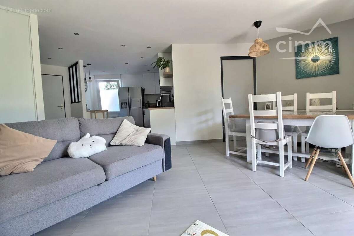 Appartement à TENCIN