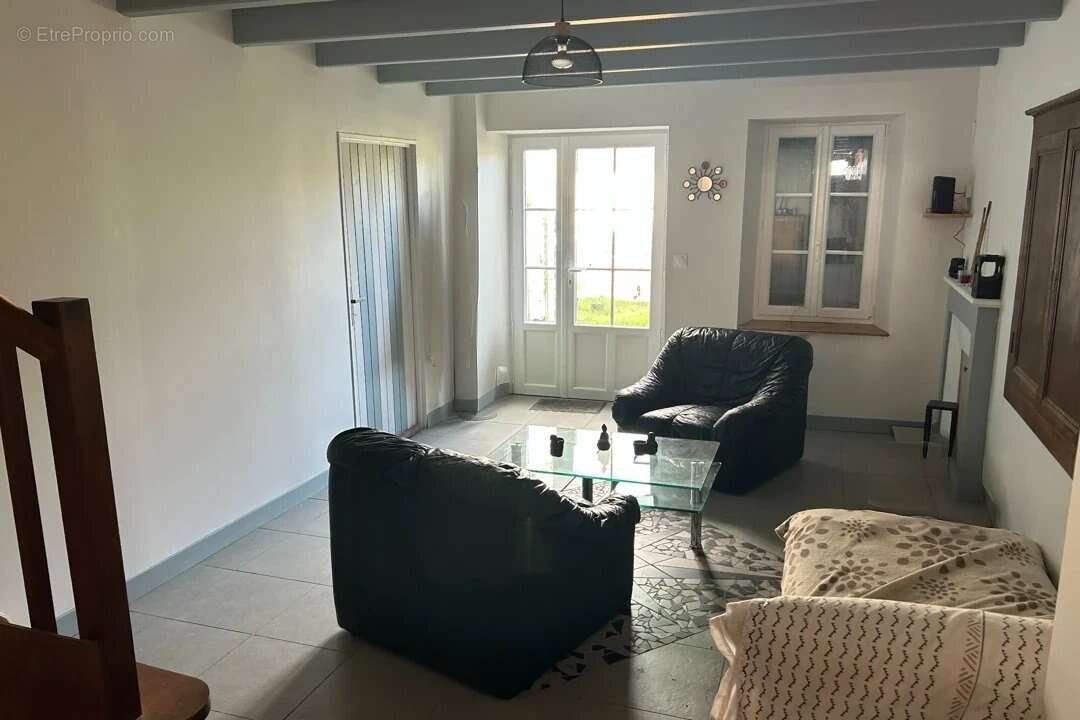 Maison à SAINT-CREPIN