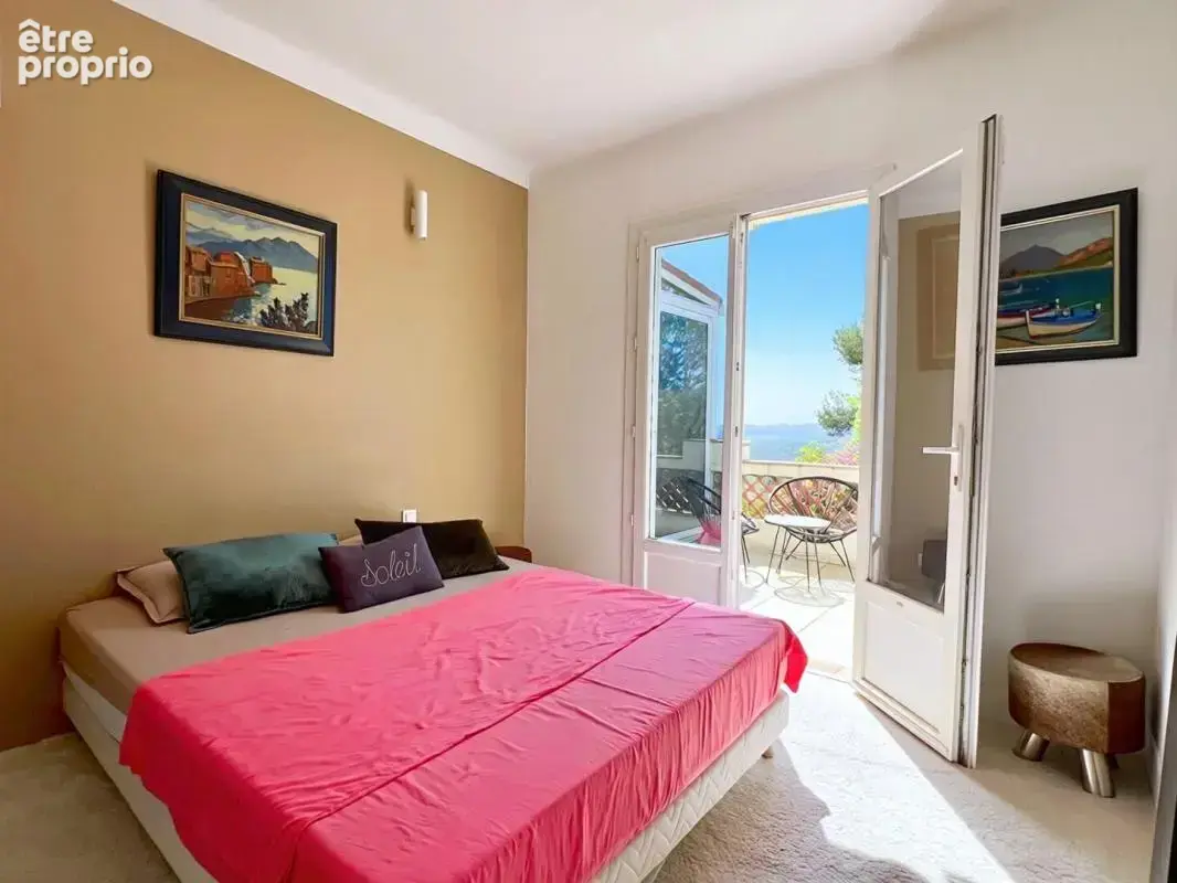 Maison de 4 pièces avec beau jardin, piscine et garage - photo 7