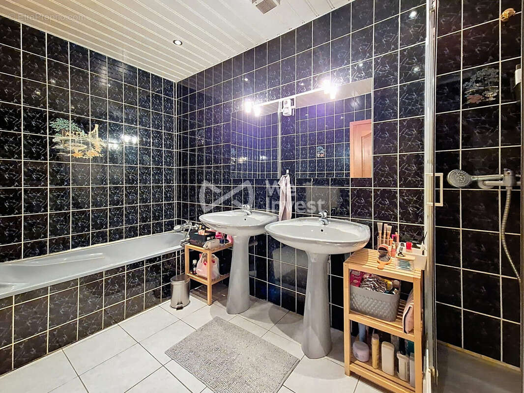 Maison 80 m² à Mont-Saint-Martin  - photo 9