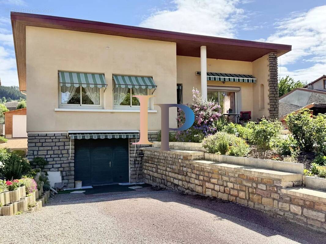 Maison à CHAUFFAILLES
