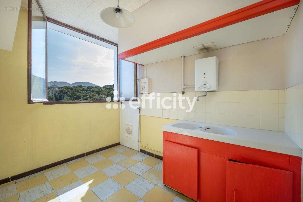 Appartement à MARSEILLE-9E