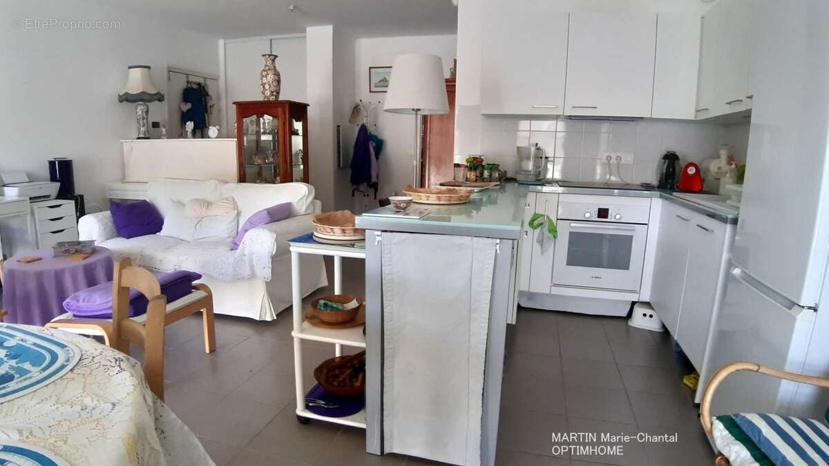 13009 MARSEILLE T3 de 66 m² avec terrasse de 12 m² et box 14 m² – Proche Calanques de Sormiou - photo 12