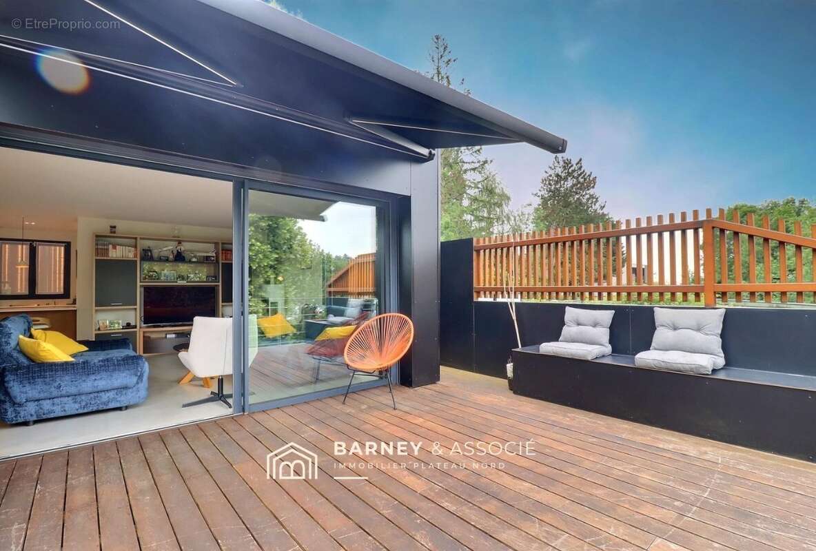 Maison 190 m² à Mont-Saint-Aignan  - photo 2