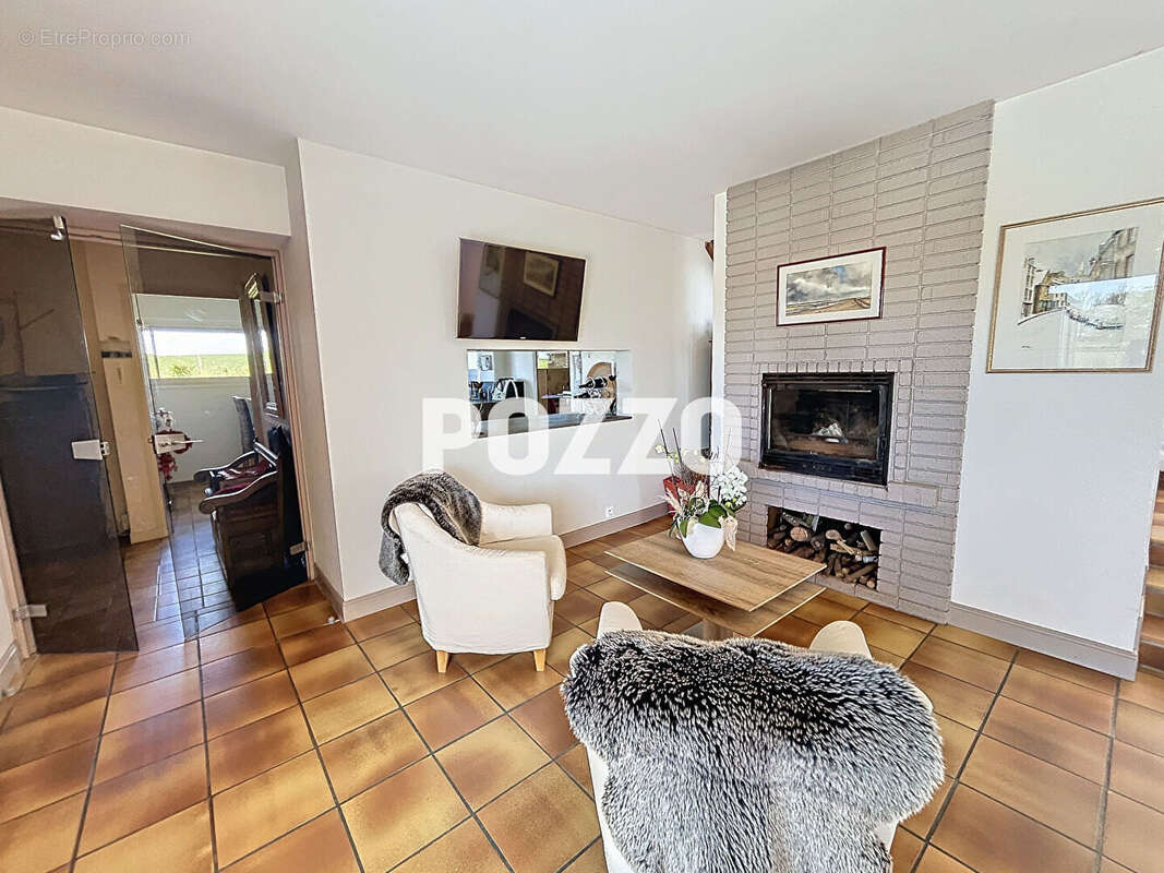 Maison à HAUTEVILLE-SUR-MER