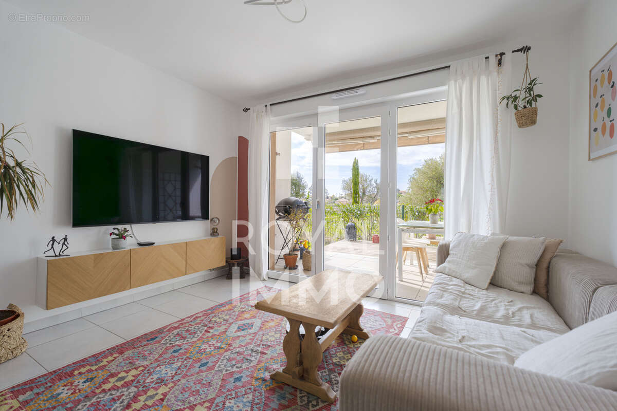Appartement à SANARY-SUR-MER