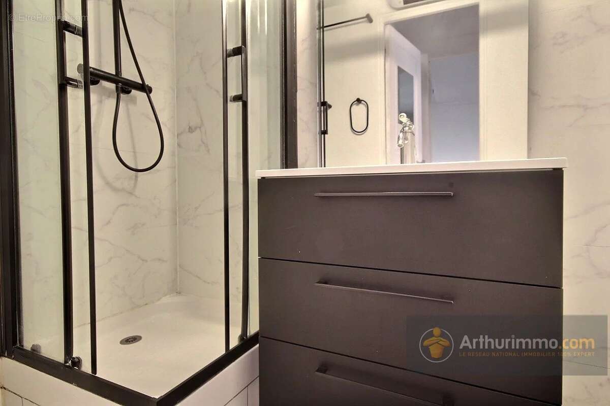 Appartement à PARIS-12E