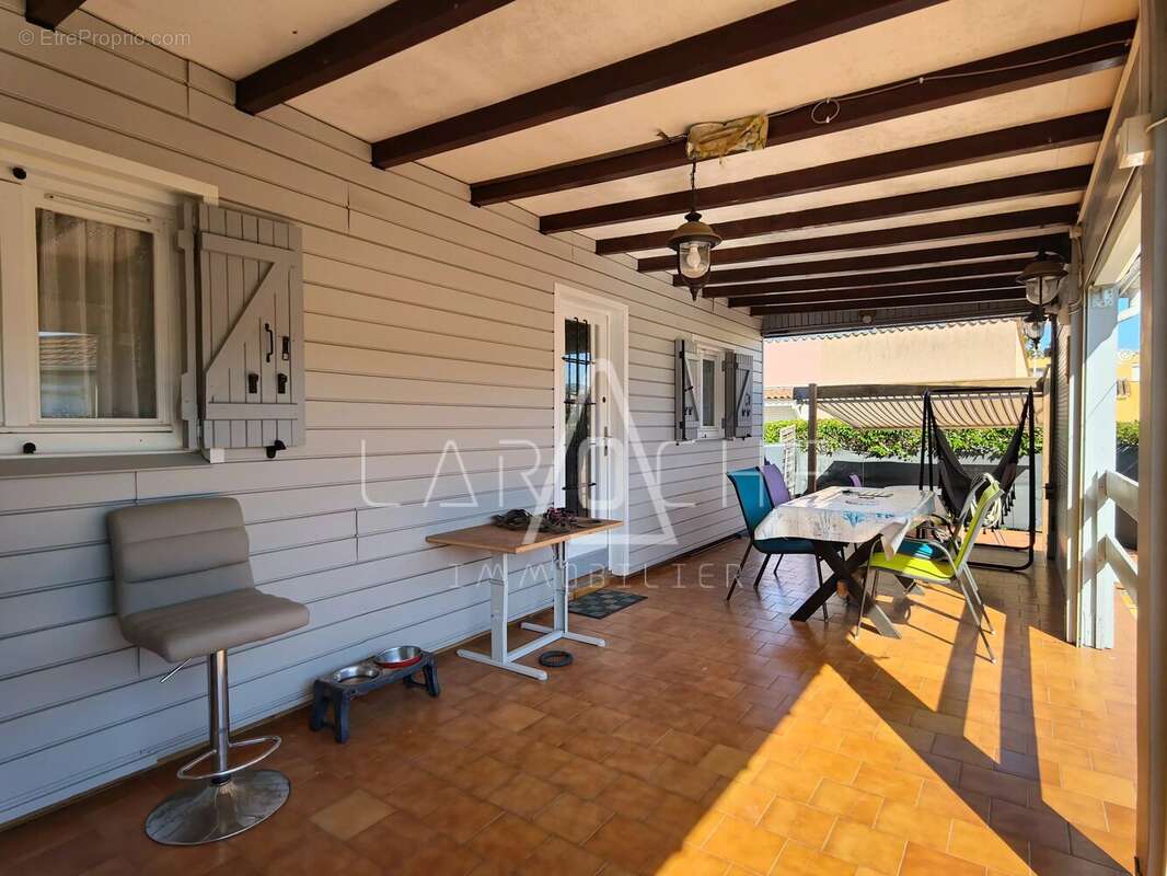 Chalet en bois + terrain - photo 2