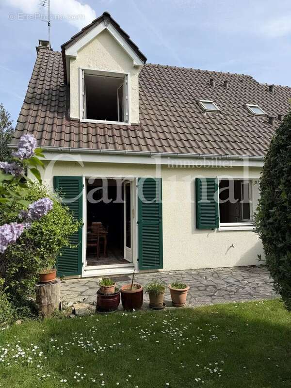 Maison à NOISY-LE-ROI