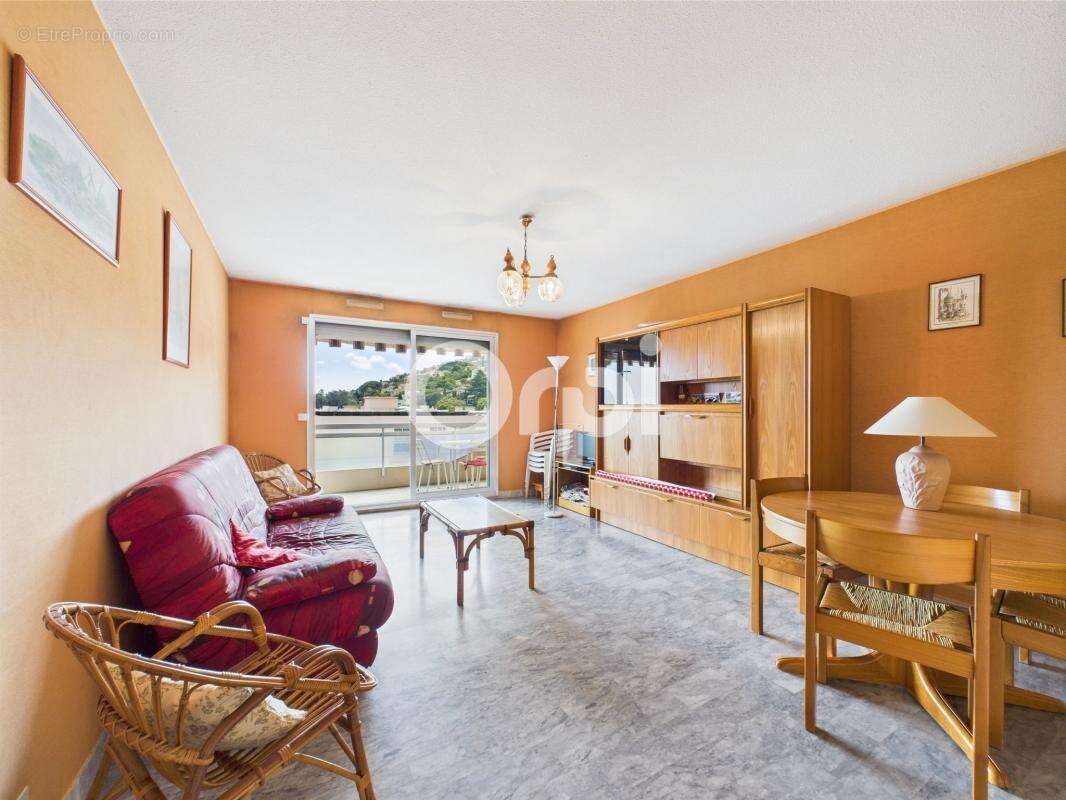Appartement à MANDELIEU-LA-NAPOULE