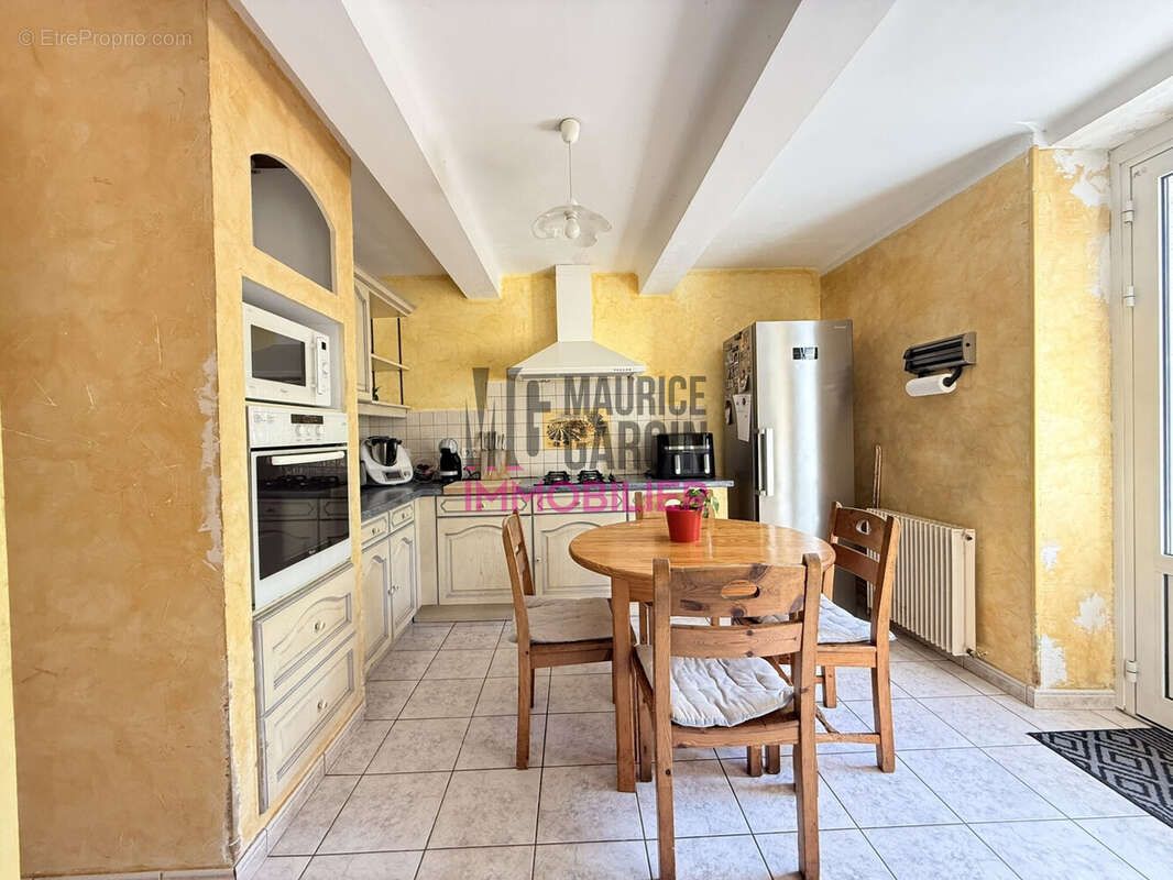 Maison 114 m² à Le Pontet  - photo 7