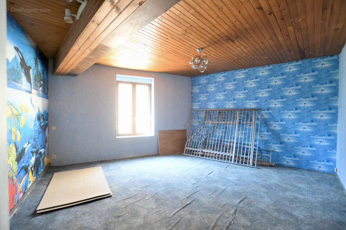 Belle opportunité de rénovation à Gy-l'Évêque - photo 10