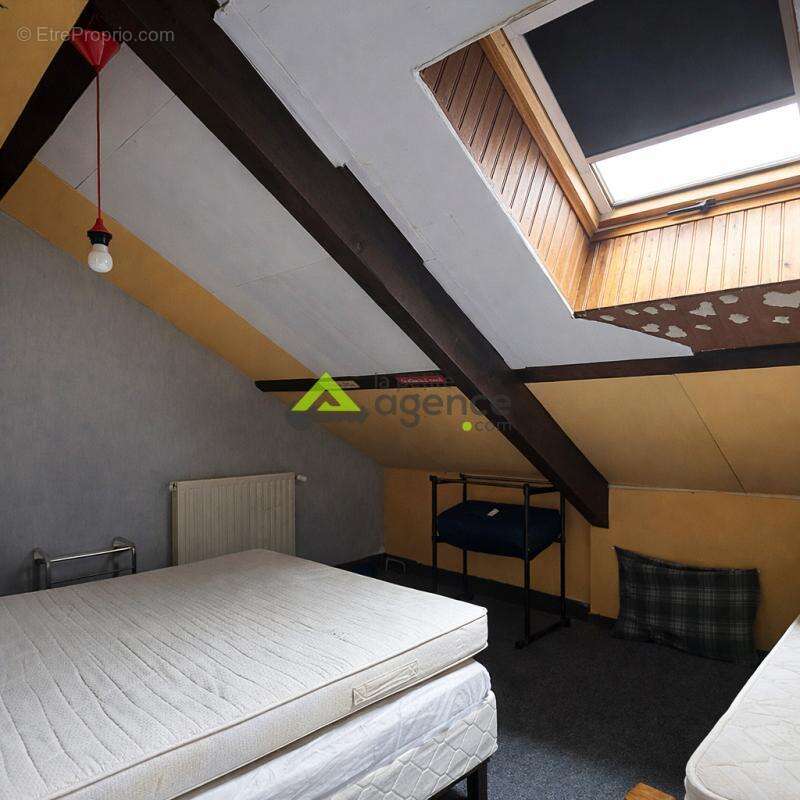 Maison à SAINT-YRIEIX-LA-MONTAGNE