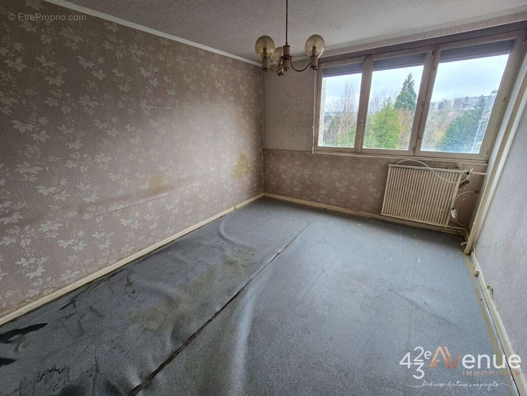 Appartement 46 m² à Saint-Etienne  - photo 5
