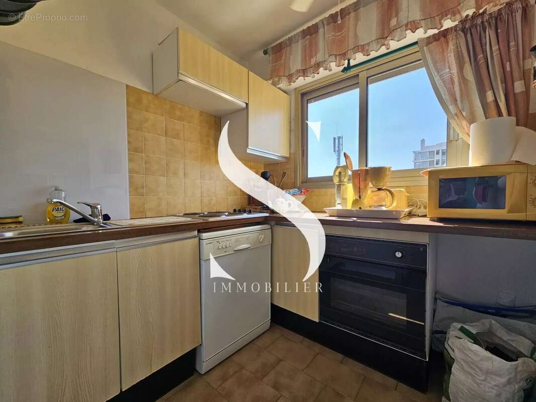 Studio de 27 m² à vendre – Centre de Golfe-Juan, à deux pas des plages - photo 3