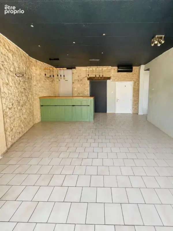 Vente Interactive - Départ des offres à 164000 en plein coeur de Saint Gaultier  11 pièces 306 m2 - photo 9