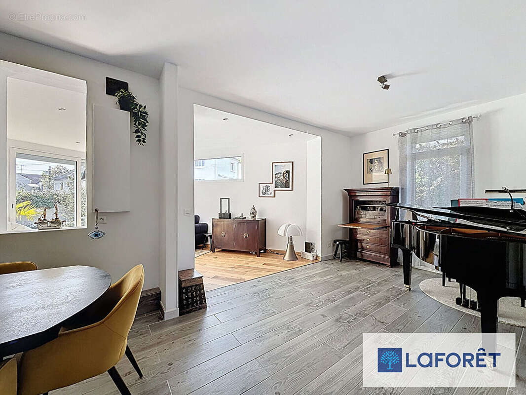 Maison à CHAMPIGNY-SUR-MARNE