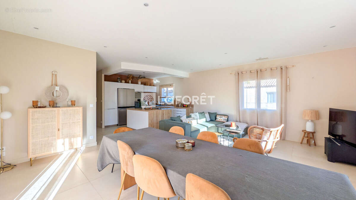 Maison à VILLENEUVE-LES-MAGUELONE