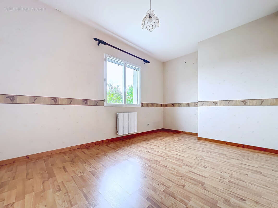 Maison à SAINT-GENIS-LAVAL