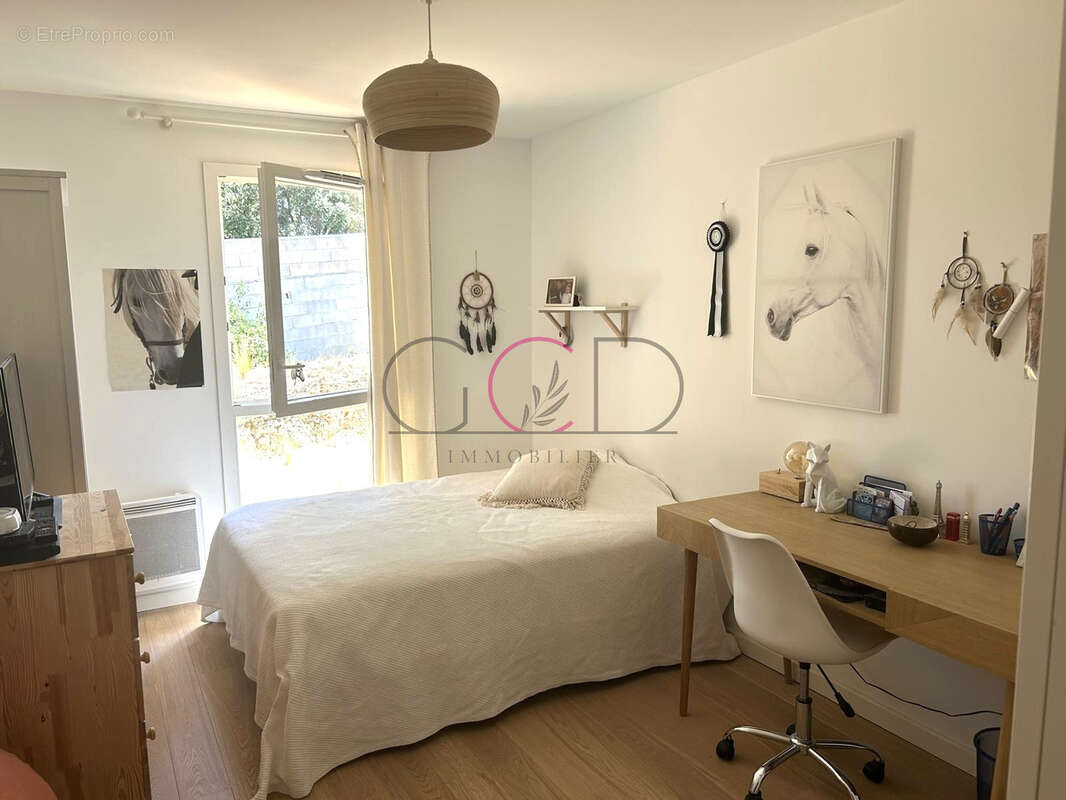 appartement T: 4 de  100 M2 vue dégagé - photo 7