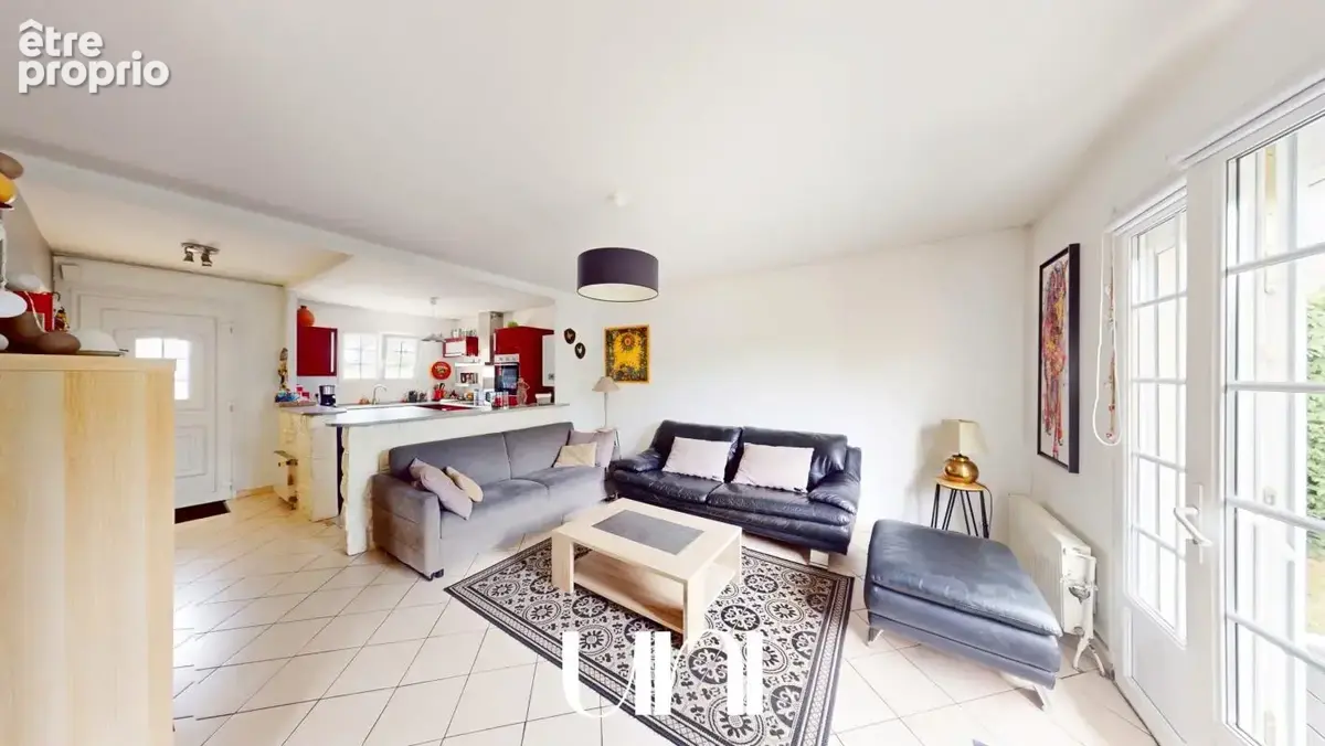 COLOMBELLES – Maison familiale T4 de 90m2 avec garage et jardin, quartier calme - photo 5