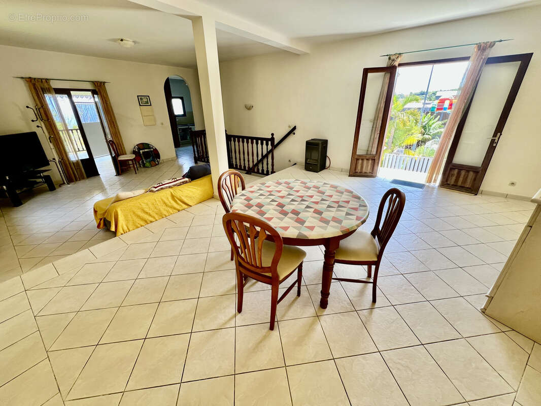 Maison à PETITE-ILE