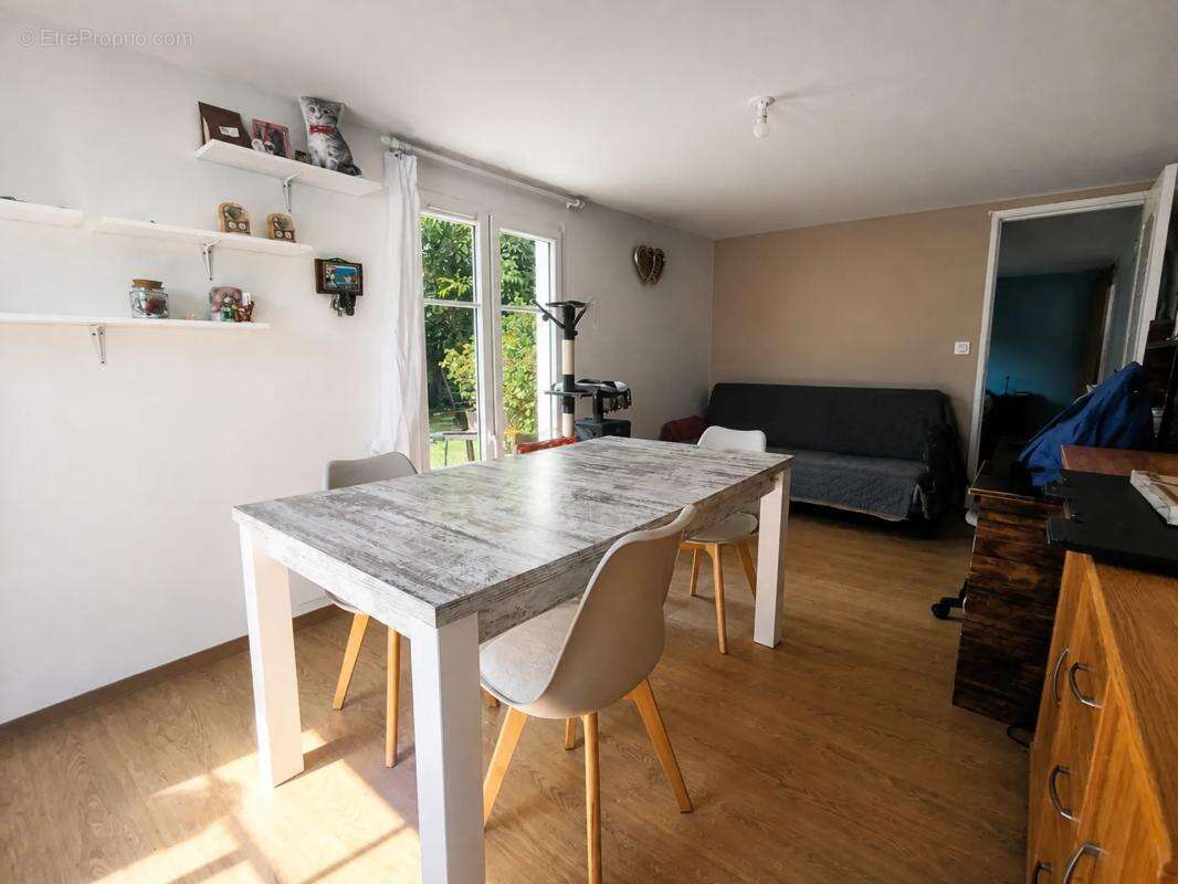 Maison de 5 pièces de 107 m² à Bazenville - photo 5