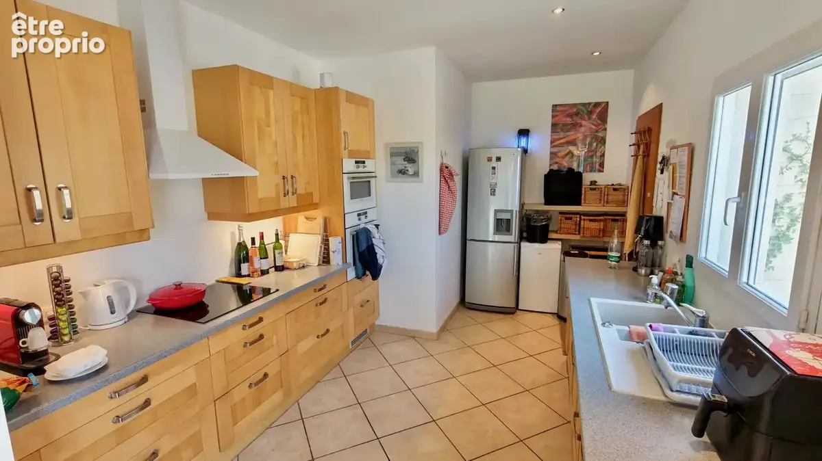 Villa de caractère avec piscine à débordement, vue dégagée et appartement indépendant - photo 7