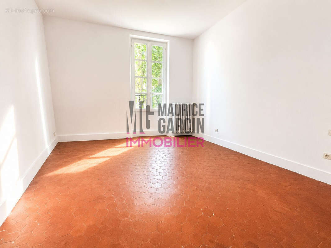 VENTE ACHAT IMMOBILIER MAISON DE VILLE VILLAGE CAVAILLON LUBERON 2 CHAMBRES PIERRES MAURICE GARCIN FLORENE TOLEDO - Maison à CAVAILLON