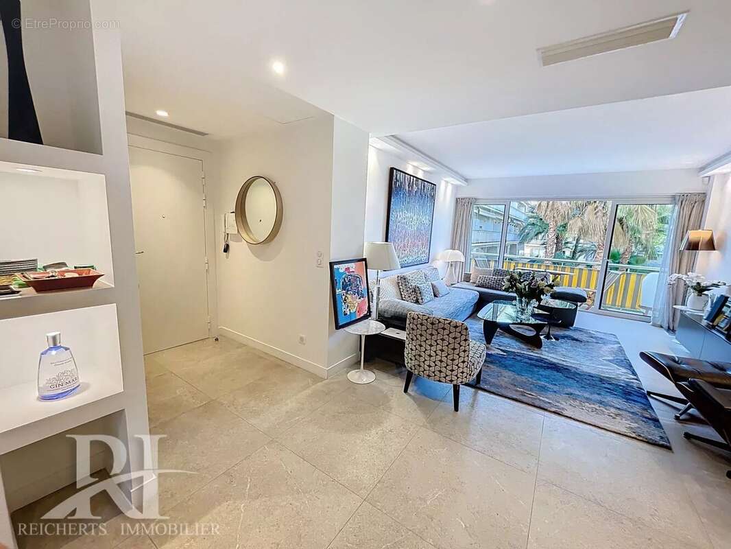 Appartement à CANNES