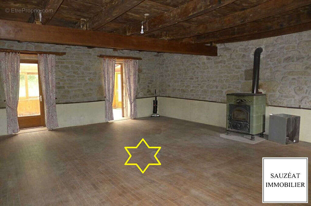 Maison à L'EGLISE-AUX-BOIS