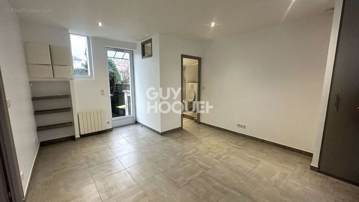 Appartement à LIMOURS