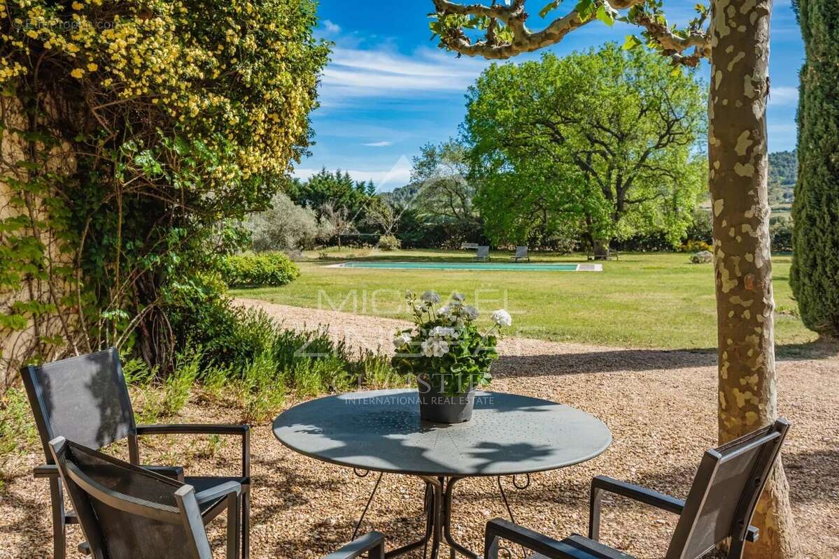 Maison à LOURMARIN