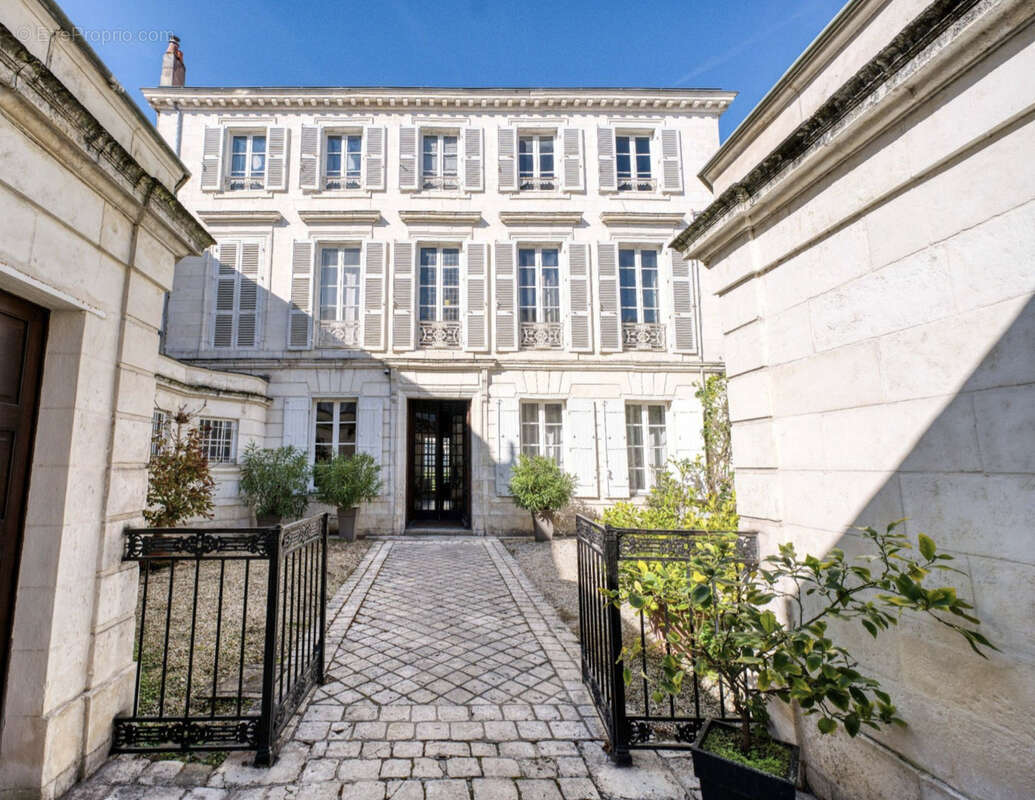 Maison à LA ROCHELLE