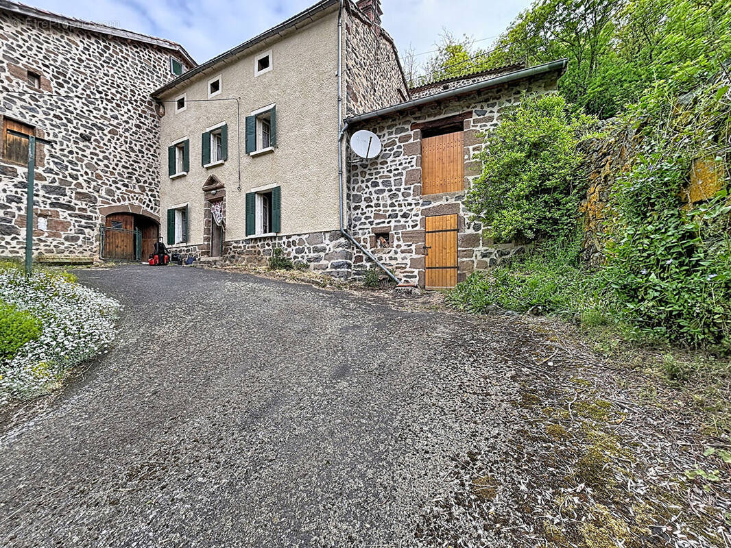 Maison à SAINT-JEAN-DE-NAY