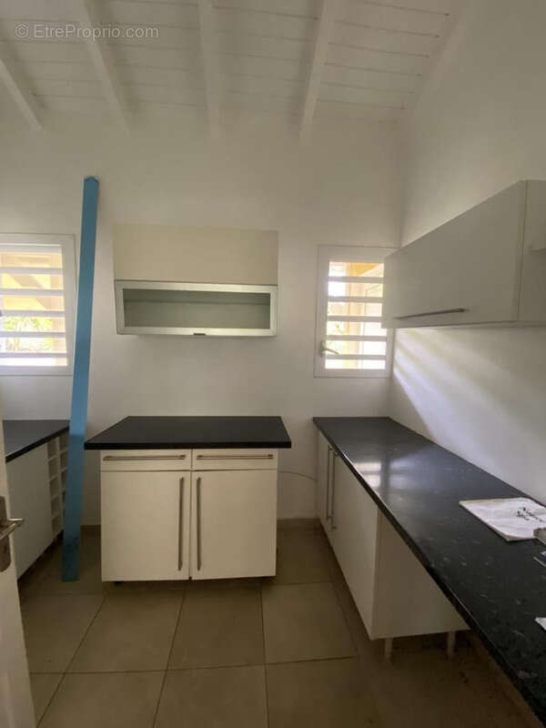 Maison à PETIT-BOURG