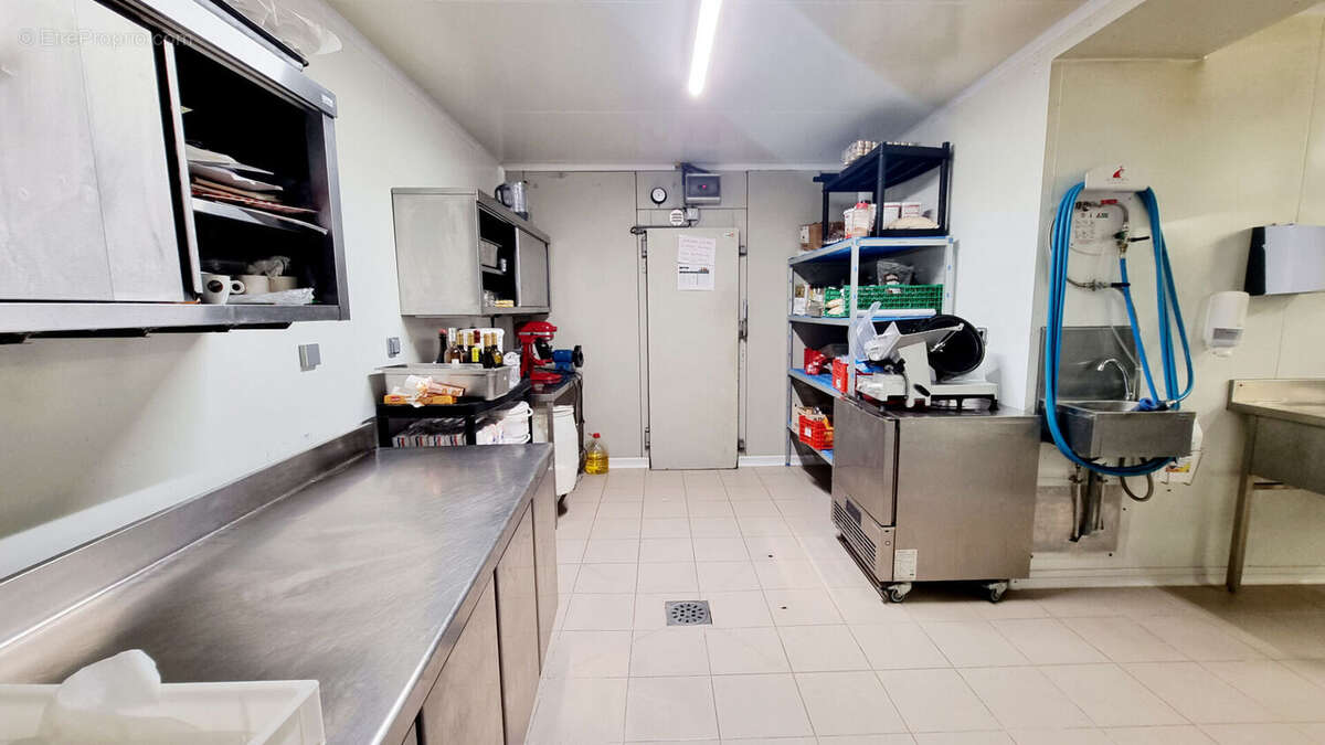 Commerce à BELLEGARDE-SUR-VALSERINE