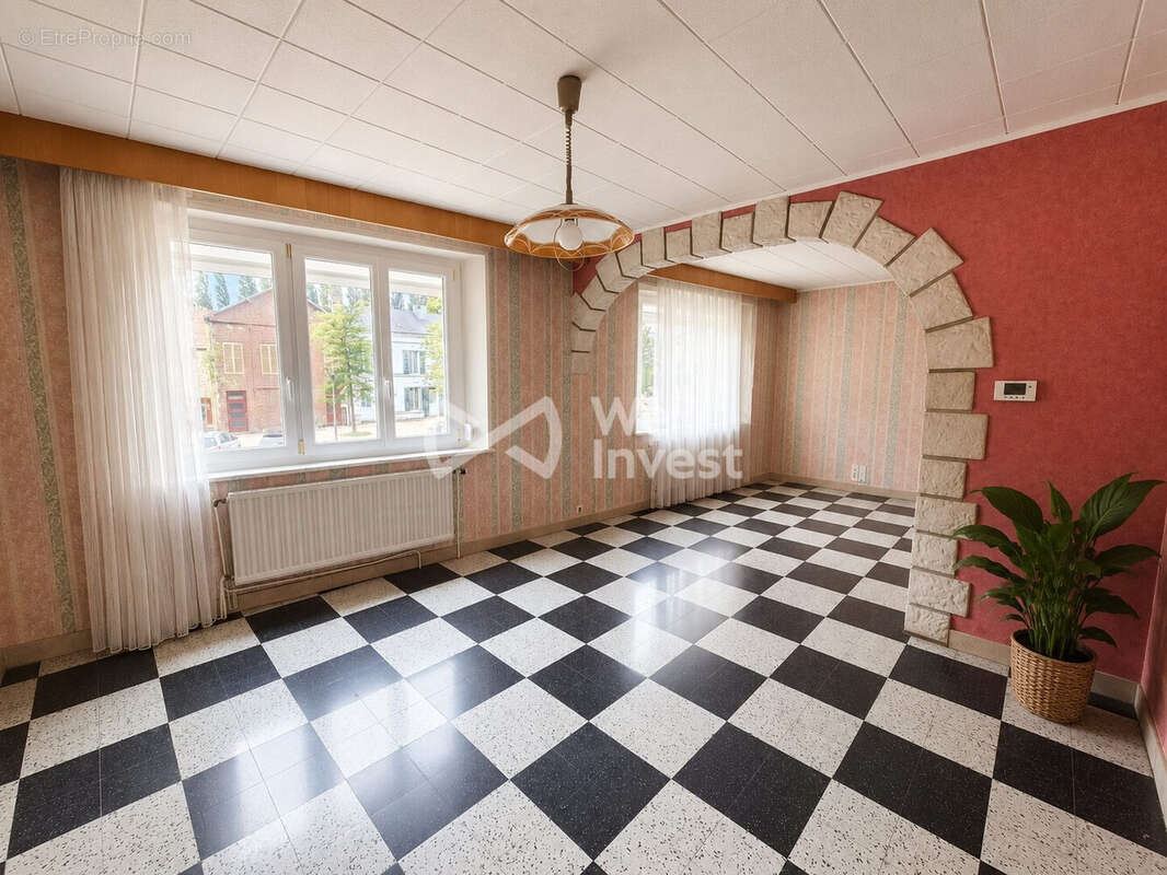 Maison à TOURNES
