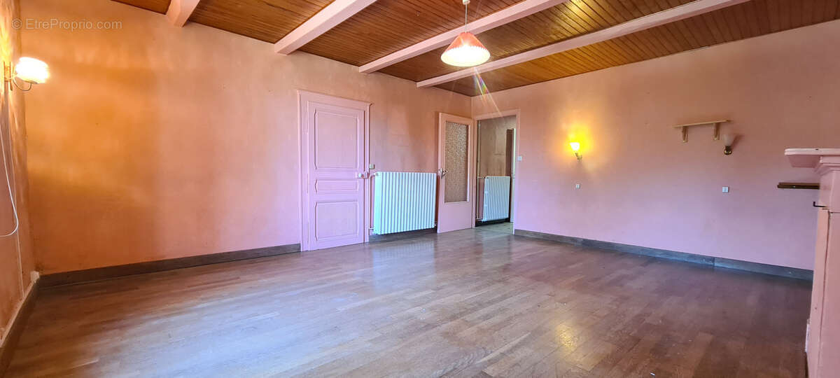 Maison à BETHELAINVILLE