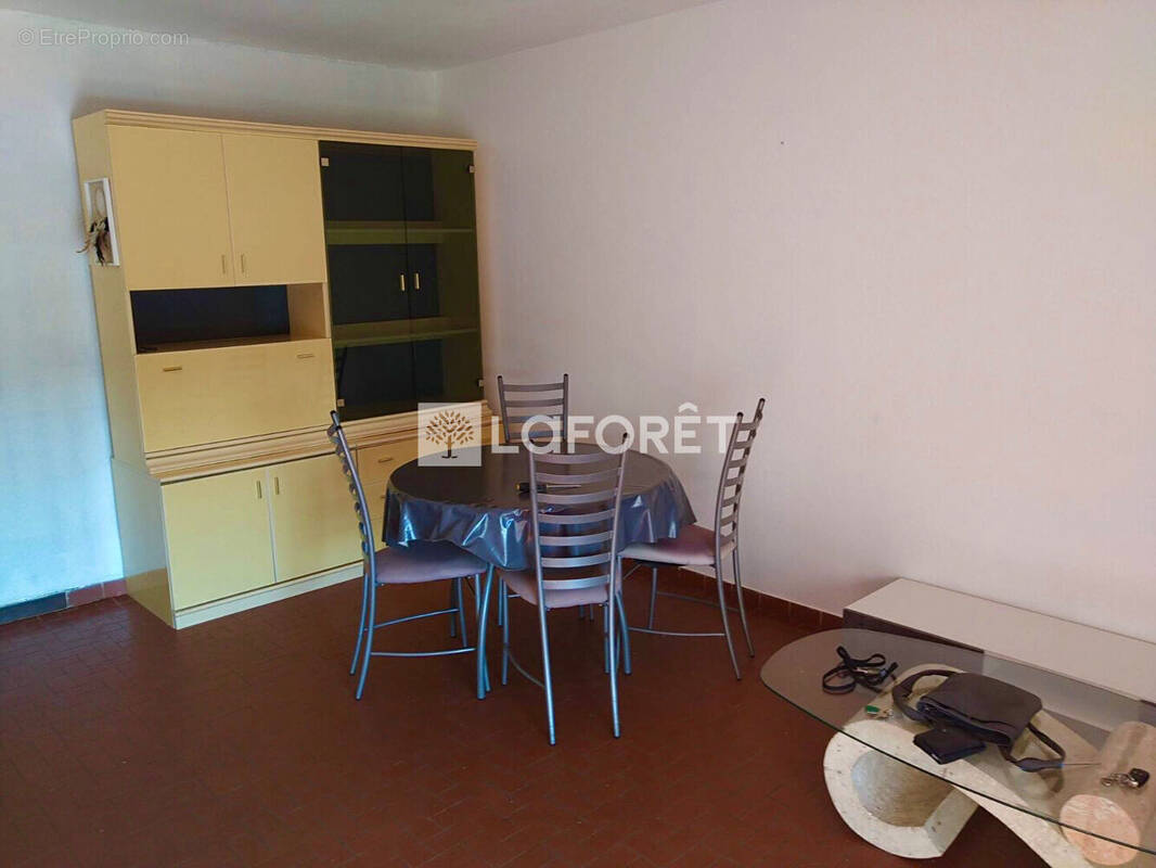 Appartement à SAINT-MARTIN-DE-CRAU