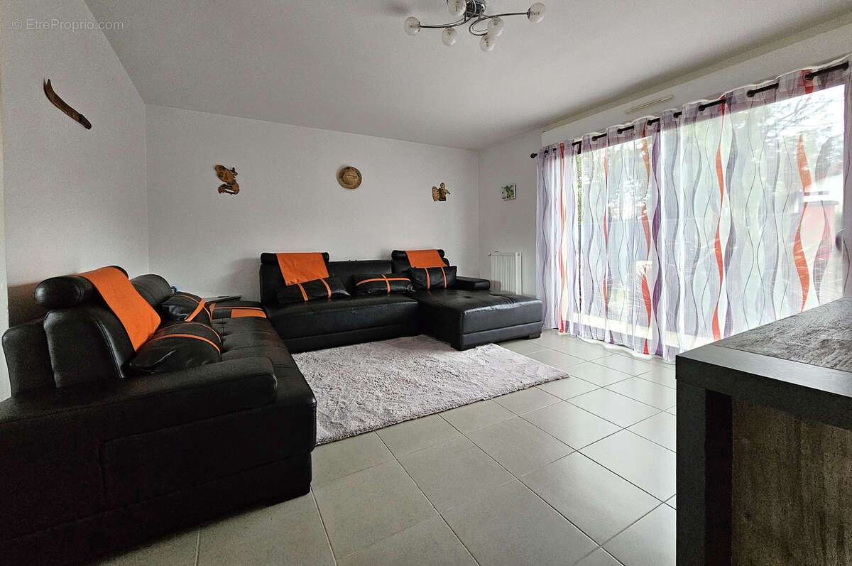 Maison à COUILLY-PONT-AUX-DAMES