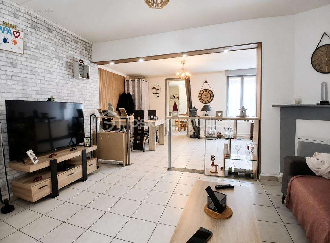 Maison semi-individuelle avec jardin et garage - photo 5