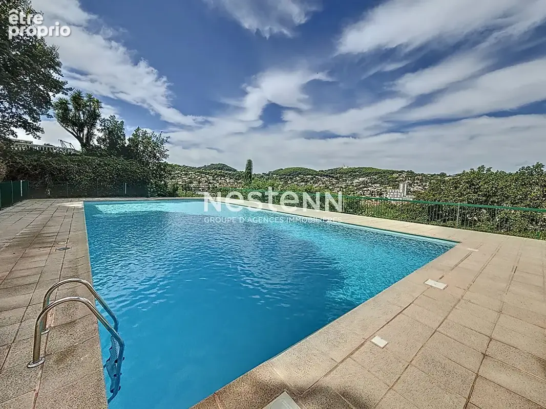 Super Cannes - 2P - 48 m² - Vue mer - Terrasse - Piscine - Parking - Potentiel 3P - photo 3