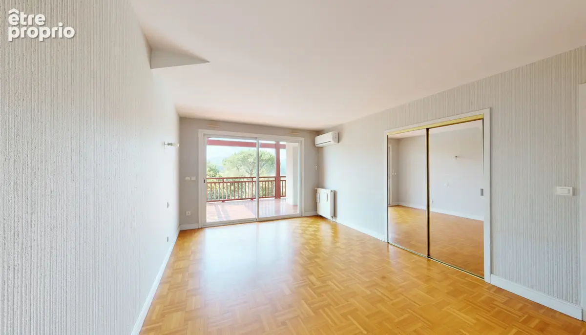 IRATZIAN Une maison généreuse, pensée pour recevoir à Cambo les bains - photo 5