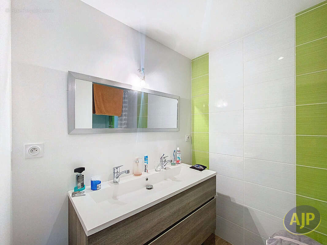 Maison à LES TOUCHES