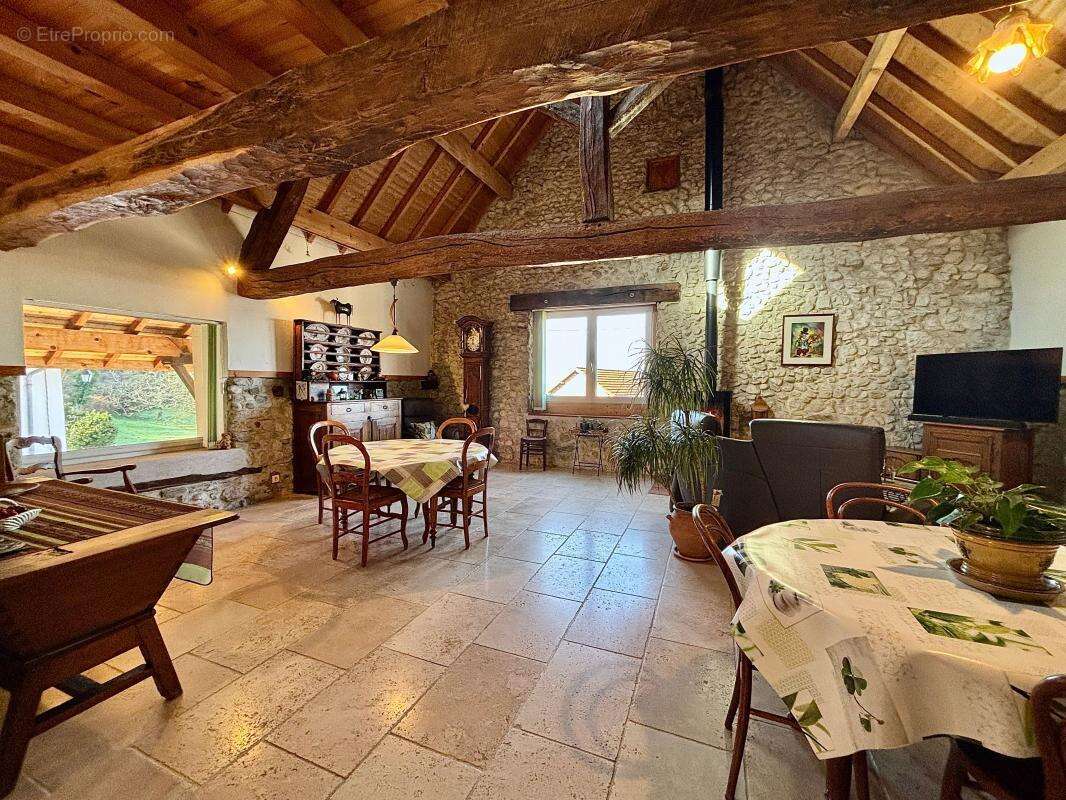 Maison à BELLEY