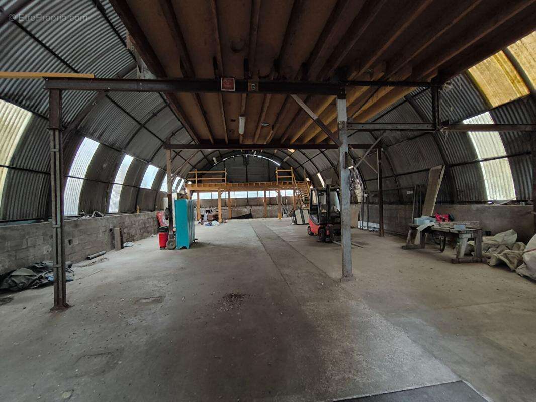 Commerce à ROMENY-SUR-MARNE