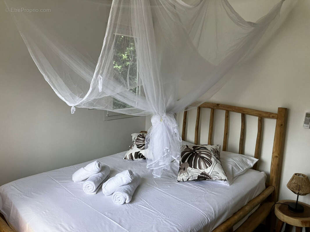 Maison à LES TROIS-ILETS