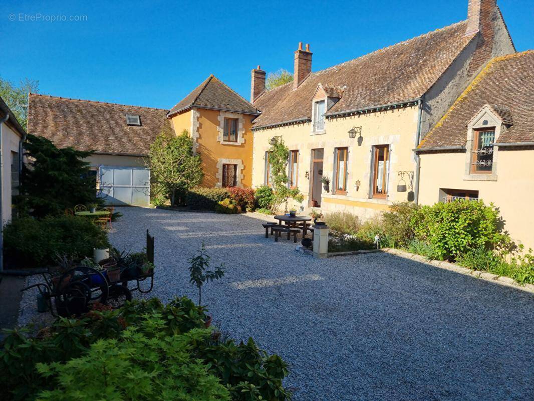 Maison à SAINT-BENOIT-SUR-LOIRE
