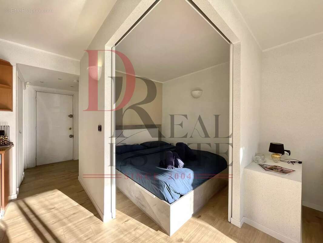 Appartement à ROQUEBRUNE-CAP-MARTIN